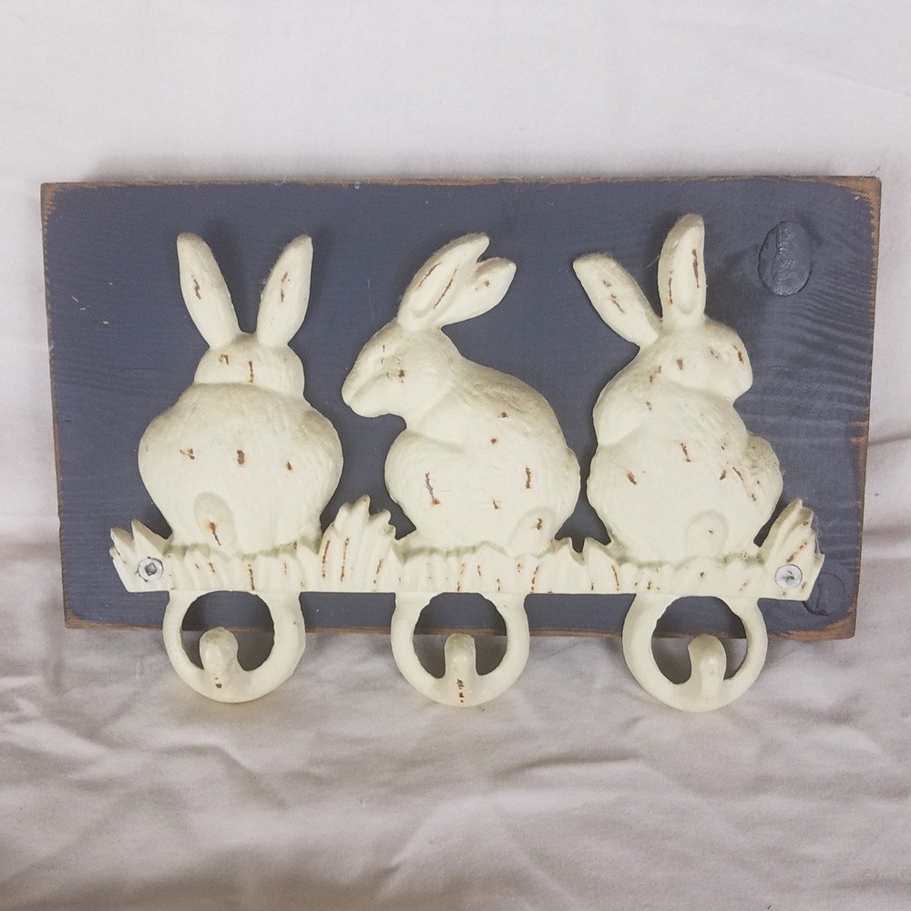 Back Door Gifts Bunny Wall Hook Rack Blue Cream Farmhouse 3hook cast iron key